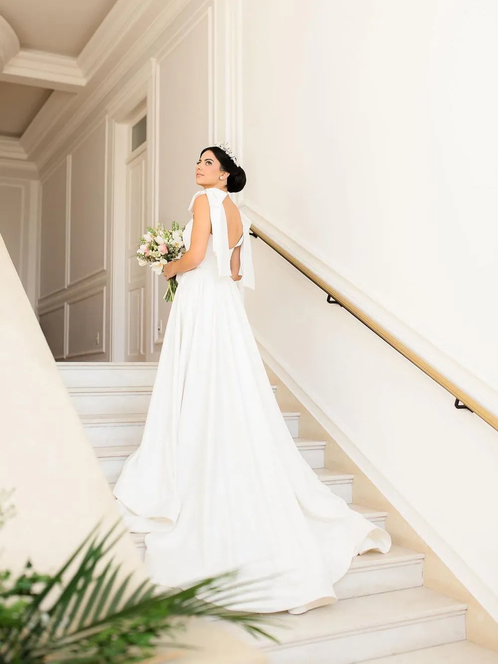 A Line Satin Wedding Gown Sweetheart Neck Wedding Dress With Bowtie Straps WD1936