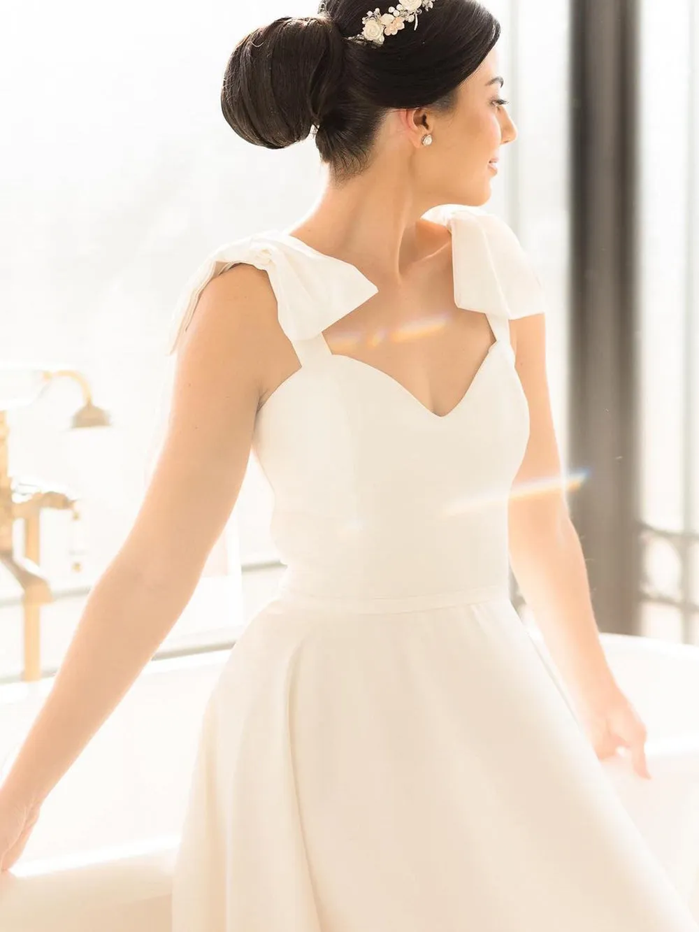 A Line Satin Wedding Gown Sweetheart Neck Wedding Dress With Bowtie Straps WD1936