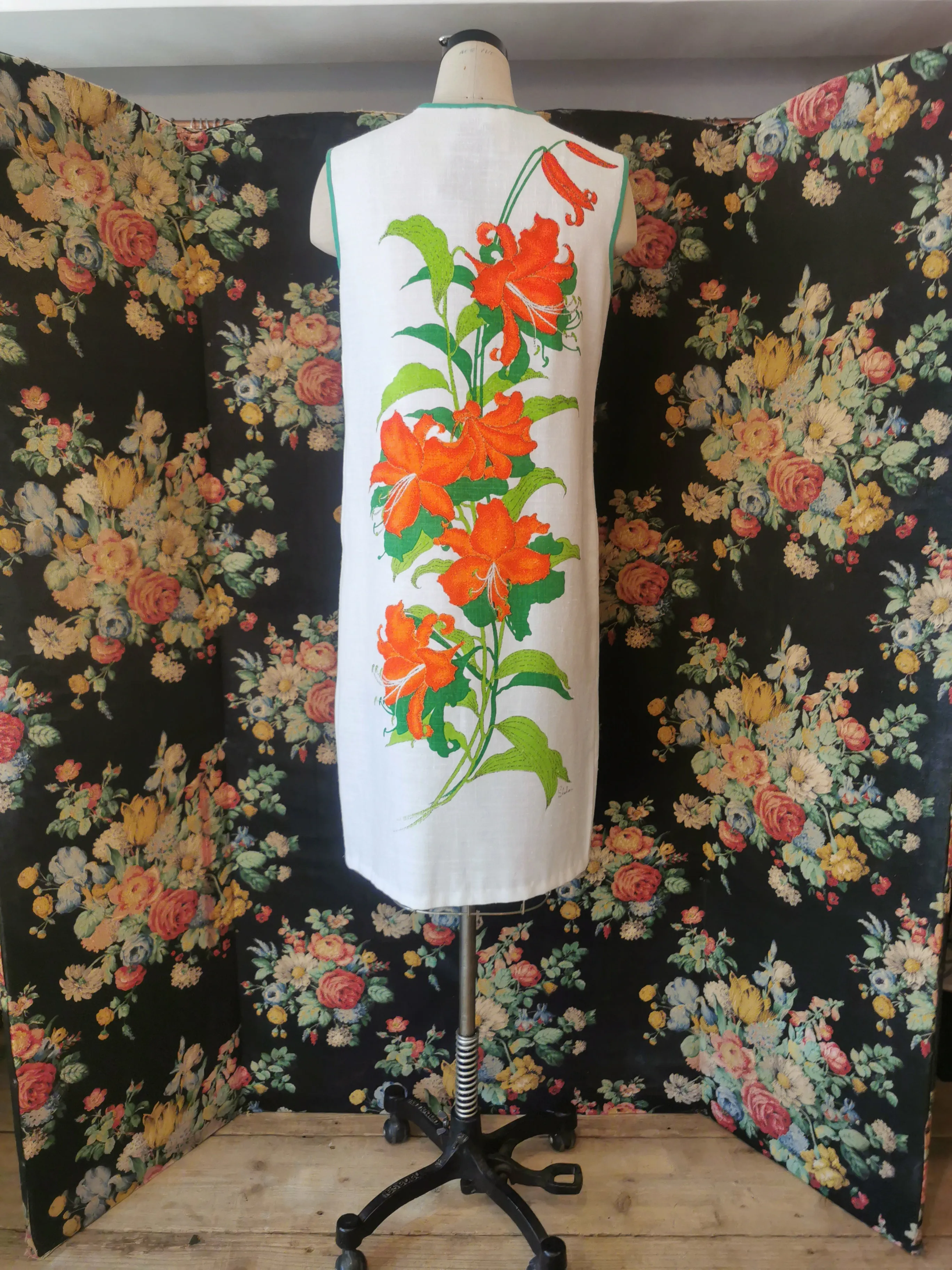 Alfred Shahzen Hawaiian shift dress