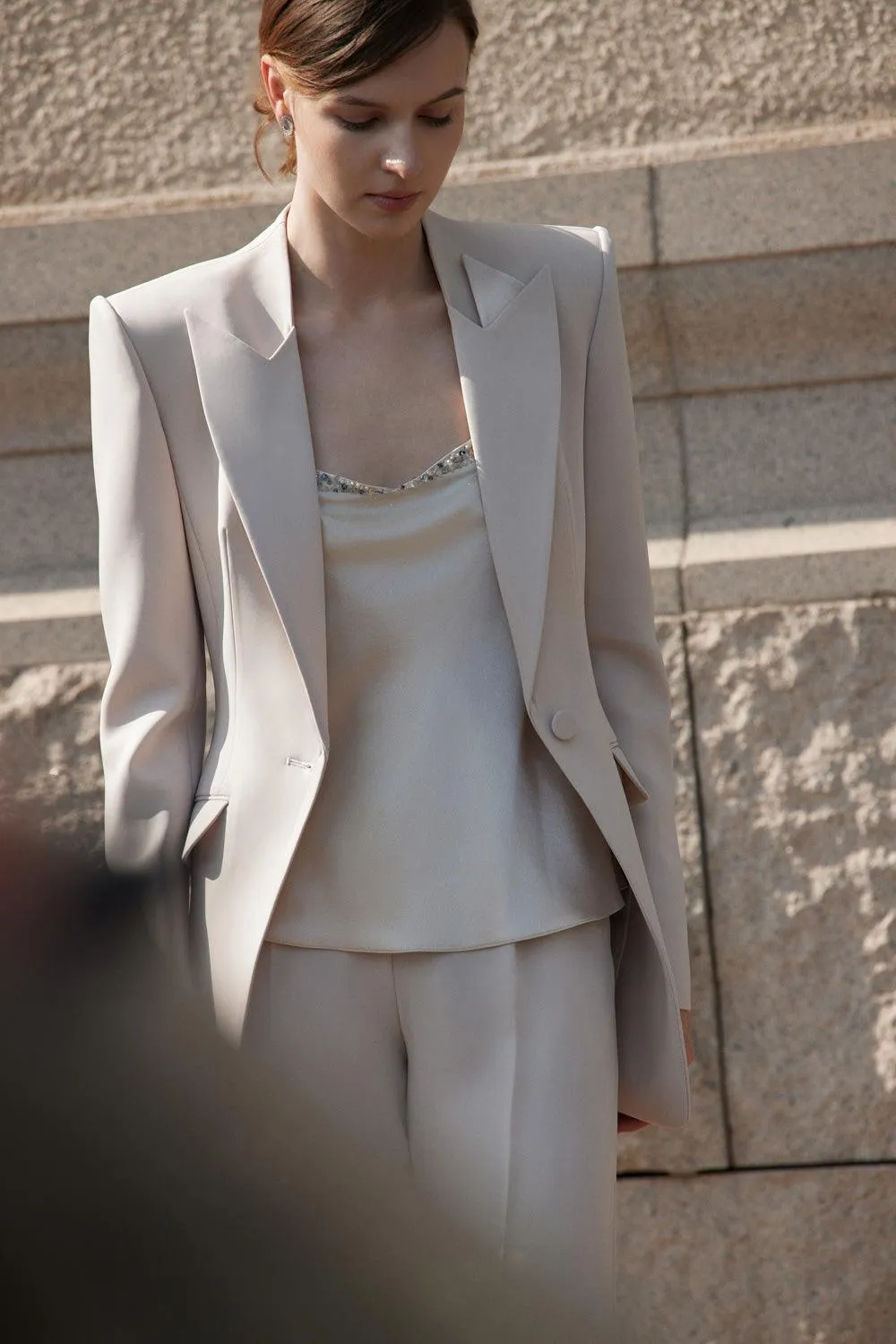 Harver Structured Long Sleeved Crepe Blazer