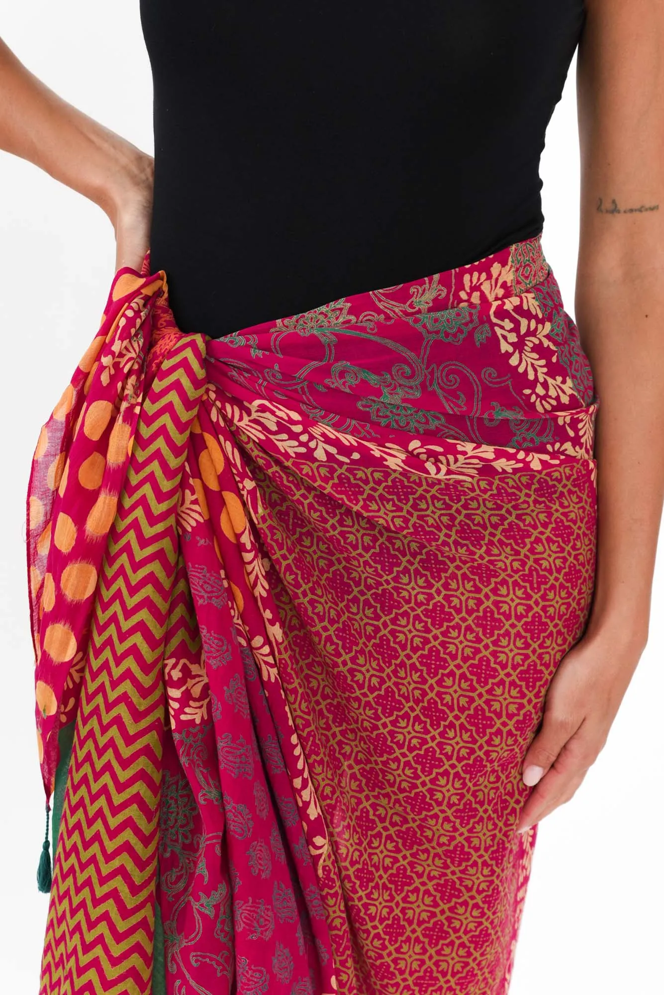Tivoli Pink Geo Tassel Sarong