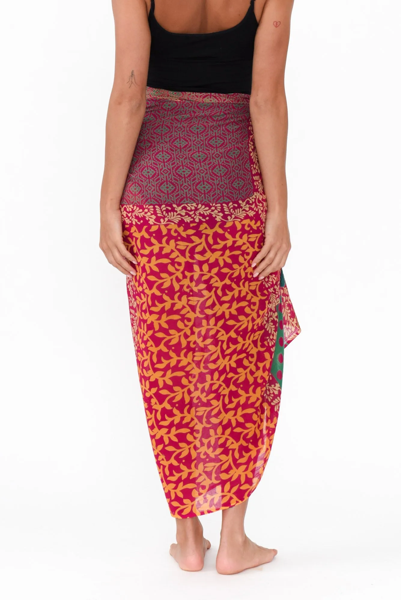 Tivoli Pink Geo Tassel Sarong